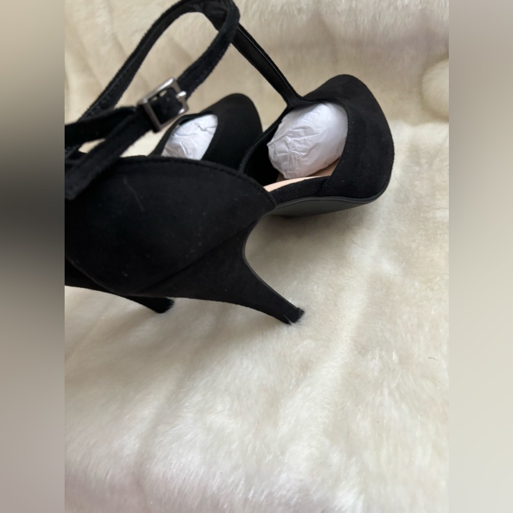 Size 8 Black Stephania 3” Heels - Picture 5 of 7